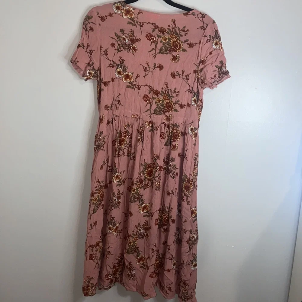 🎱Blush Pink Floral tie dress! - Picture 9 of 9